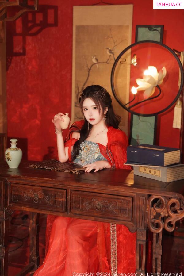   [XiuRen]高清写真图 2024.02.27 No.8146 小薯条nienie 性感美腿第78张图片